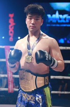 슈퍼미들급 챔피언 정성직